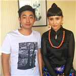 央金蘭澤與經紀人李志